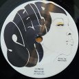 Nkrumah “Congo” – 7 Inch (Shella Records – 2024) „Congo“ ist ein hypnotisches Stück Deep Roots Music von Nkrumah alias Kwame Salmon aus Toronto. Die Stadt, die Heimat von Johnny […]